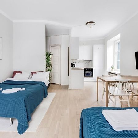 Wehost Modern Scandinavian Studio In Trendy Kallio Helsinki Exterior photo
