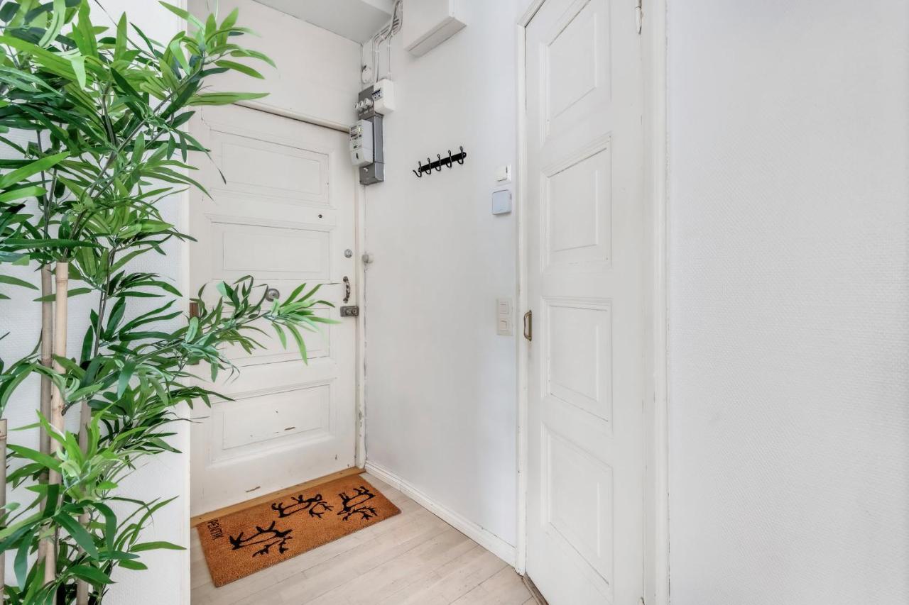 Wehost Modern Scandinavian Studio In Trendy Kallio Helsinki Exterior photo